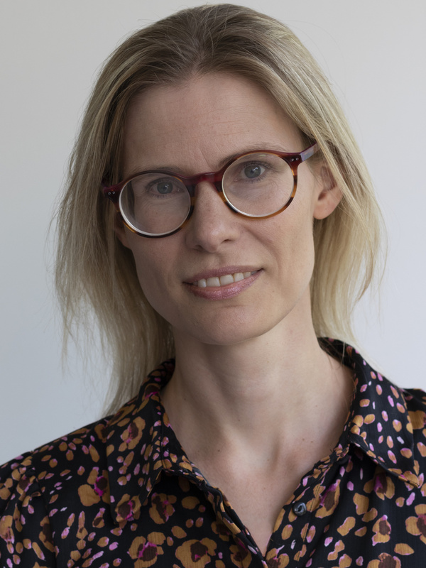  Annelies Quaebegeur
